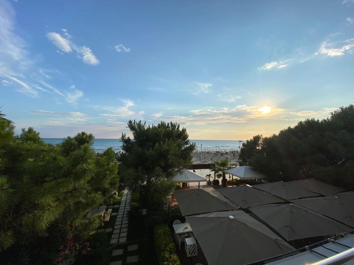 Rumar Hotel Durrës 외부 사진
