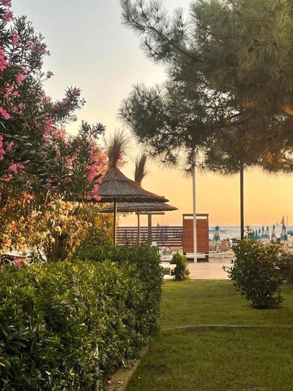 Rumar Hotel Durrës 외부 사진